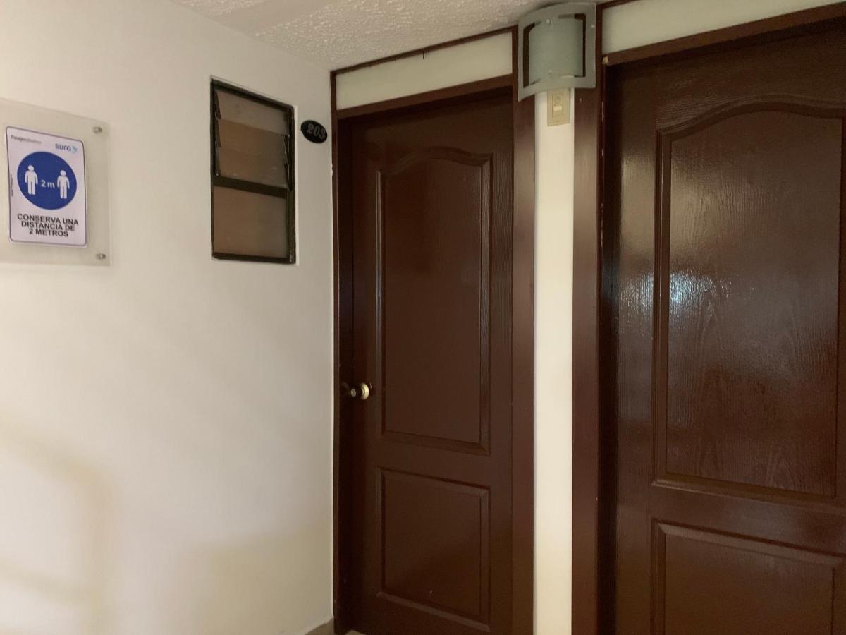 Hotel Pasajero Suites, Corferias بوغوتا المظهر الخارجي الصورة